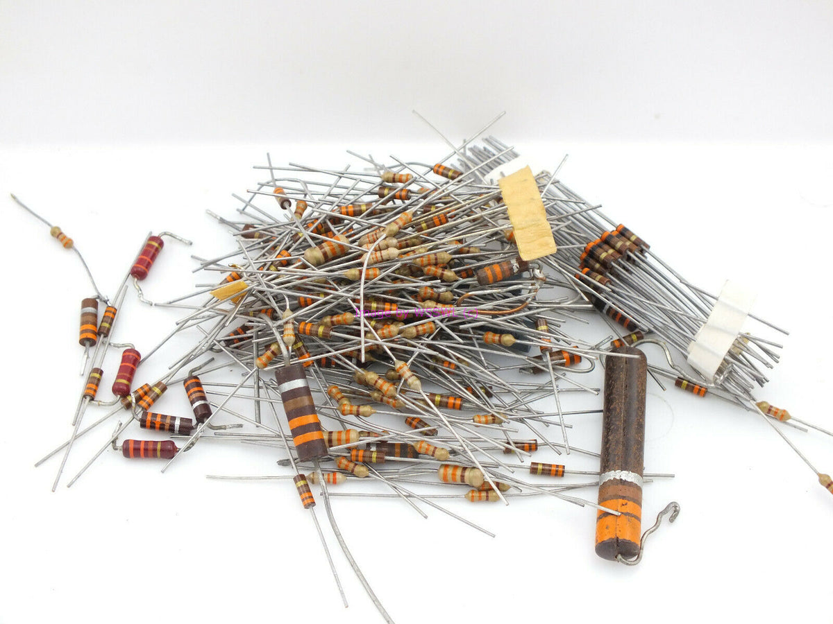 330 Ohm Resistor Lot From a Ham Estate (bin68) - Dave's Hobby Shop by W5SWL