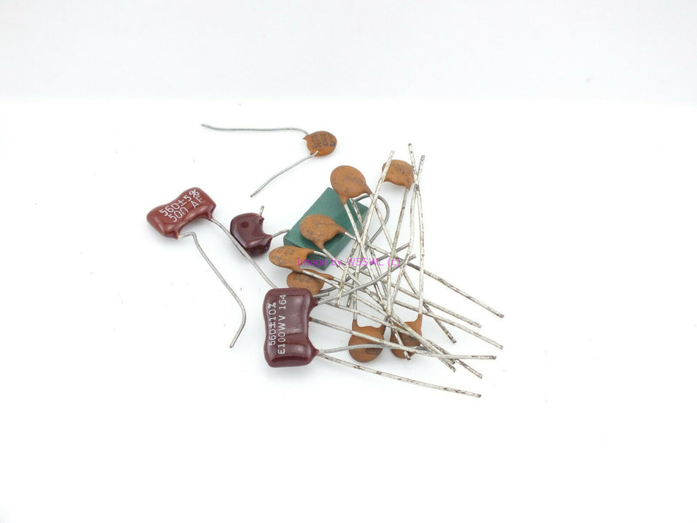 600pF Assorted Caps Capacitors From a Ham Estate LOT (bin42) - Dave's Hobby Shop by W5SWL